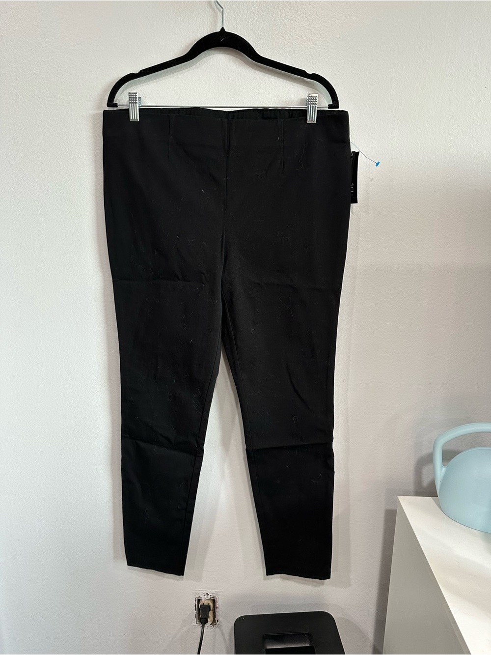 INC International Concepts Black Core Ankle Pants Size 12 NWT Stretch